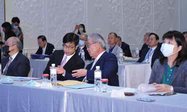 高雄市長陳其邁蒞臨座談會，與許董事長討論高雄投資環境。